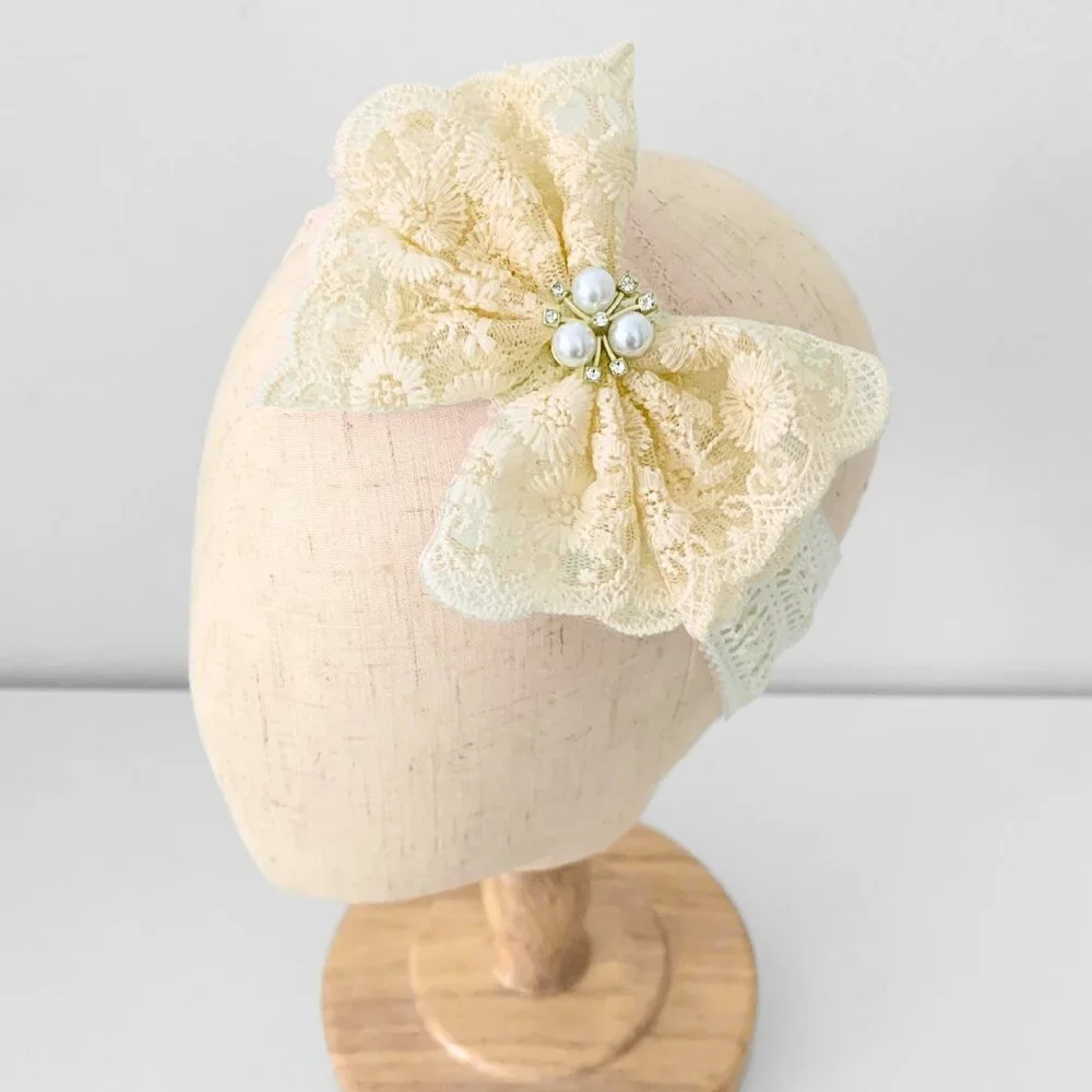 NWT Pretty Boutique Girls Beaded Lace Bow Headband Cute Hair Accessories Cream